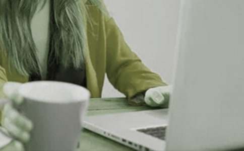 ���̪��ص�Ů�I(l��ng)��(d��o)����ף���Z