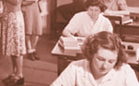 �ЌW��������������1000��