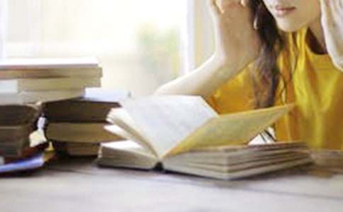 ��W���������|�������u�r